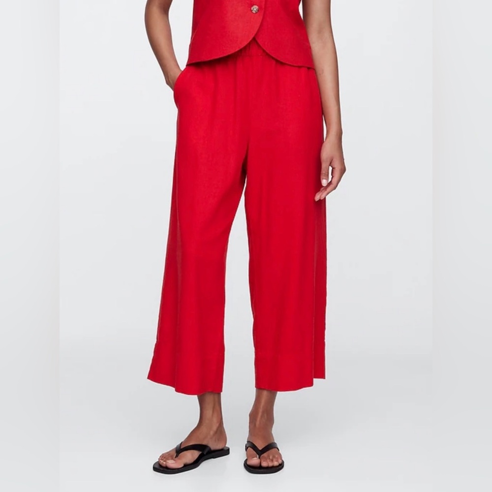 GAP Relaxed Linen-Blend Pull-On Crop Pants